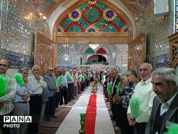 آیین غبارروبی ضریح مطهر امامزاده سید حمزه (ع)