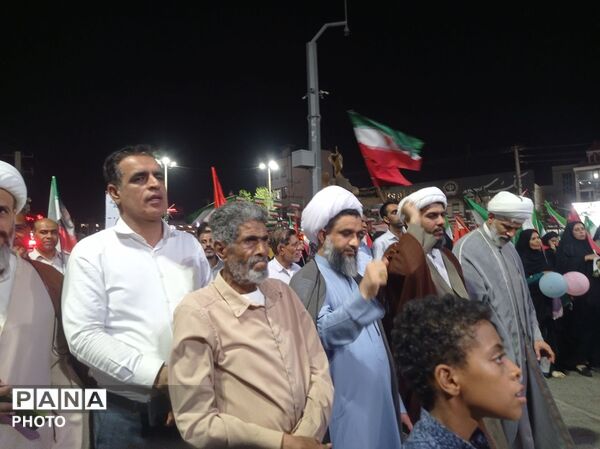 برنامه‌های ویژه میلاد پیامبر اکرم(ص) و هفته وحدت در میدان شهدای میناب