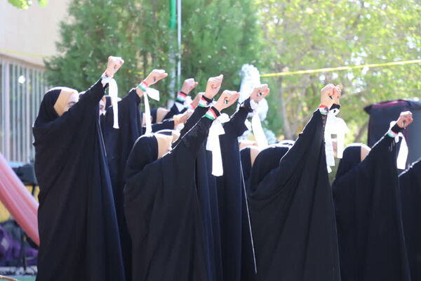 برگزاری جشن جوانه‌ها در مدارس استان چهارمحال و بختیاری 