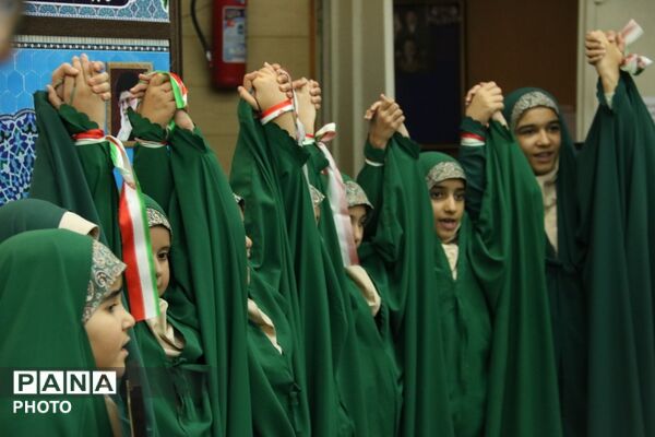 دیدار مدیرکل آموزش‌وپرورش یزد با نماینده ولی‌فقیه