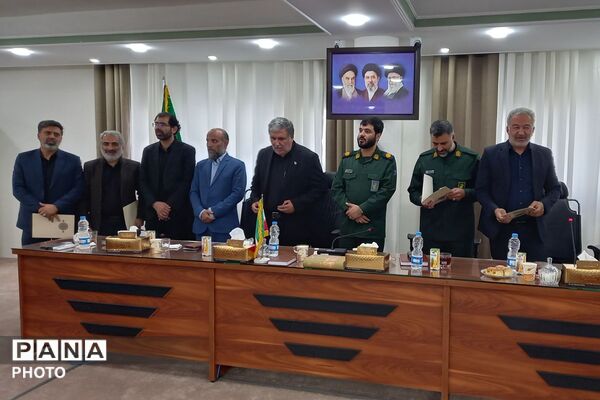 جلسه هم اندیشی با مدیران مدارس چهاردانگه