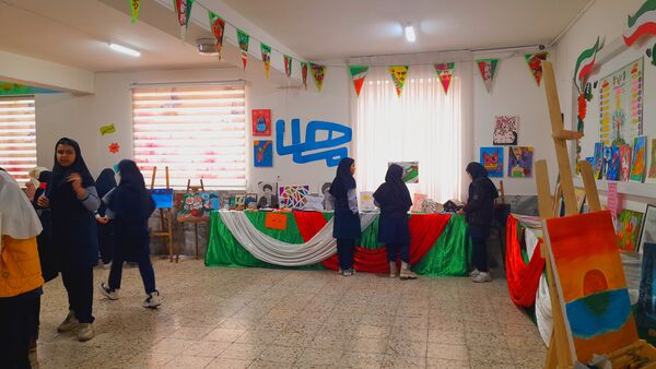 برگزار مراسم هفته ماها  در دبستان شهدای فرهنگی 