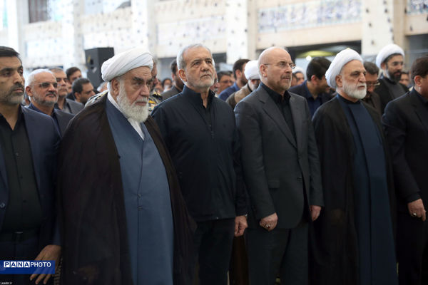 نماز جمعه تهران به امامت مقام معظم رهبری