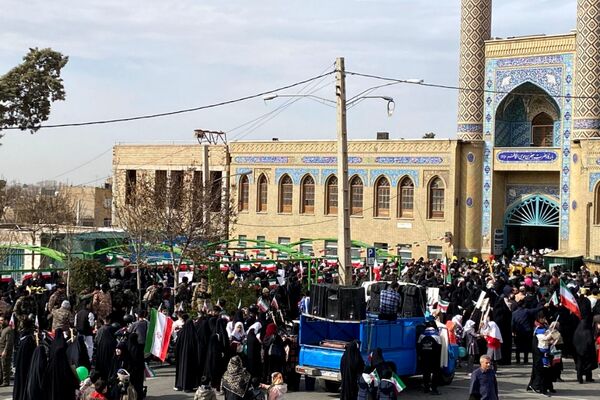شور انقلابی در پیشوا، همه یکصدا برای ایران در 22 بهمن