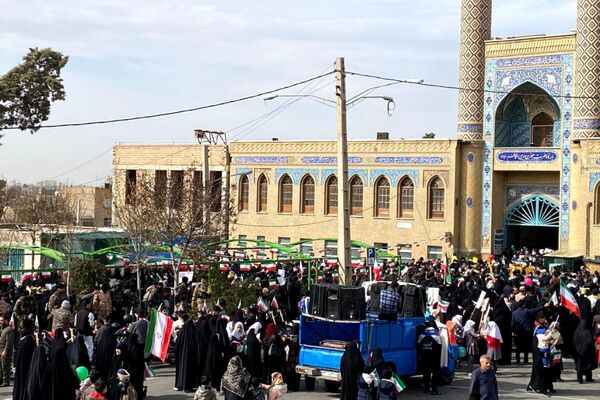 شور انقلابی در پیشوا، همه یکصدا برای ایران در 22 بهمن