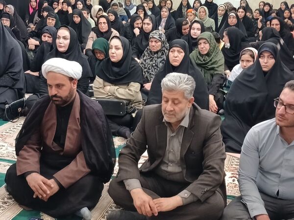 گرامیداشت ۲۸ زن شهیده در کامیاران؛ ترویج ایثار و فداکاری