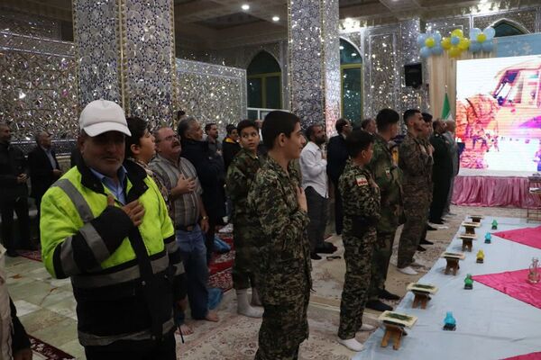 چلچراغ آیه‌ها در آستان بی‌بی سکینه شهرستان ملارد