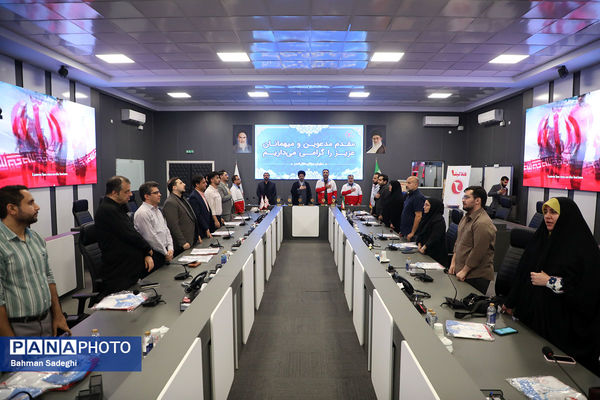 آیین تجلیل از از خبرنگاران هلالیتا