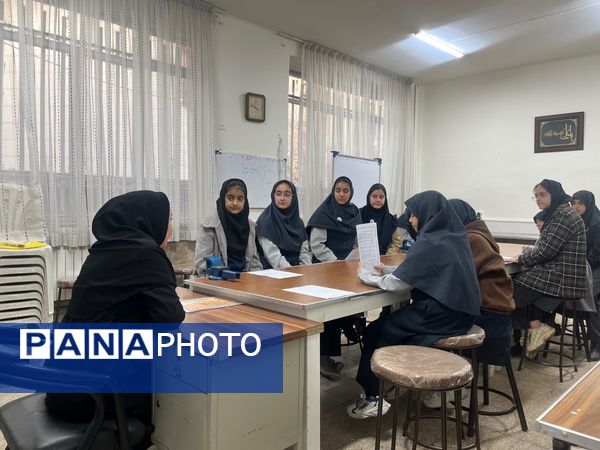 جلسه سفیران سلامت دبیرستان مطهره ناحیه ۶ مشهد 