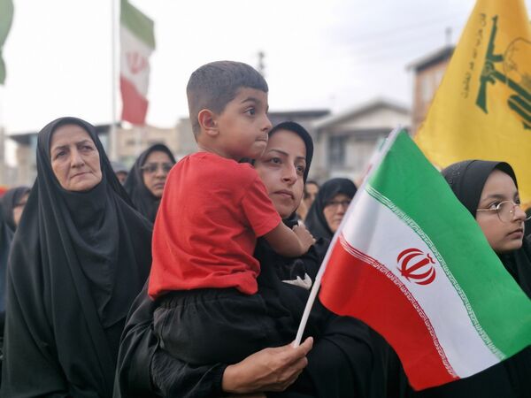 اجتماع مردمی حمایت از سربازان وطن در گلوگاه 