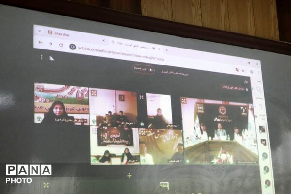 نخستین جلسه هماهنگی نمایندگان دوره دوازدهم و سیزدهم مجلس دانش‌آموزی و اعضای شورای دانش‌آموزی استان آذربایجان شرقی 