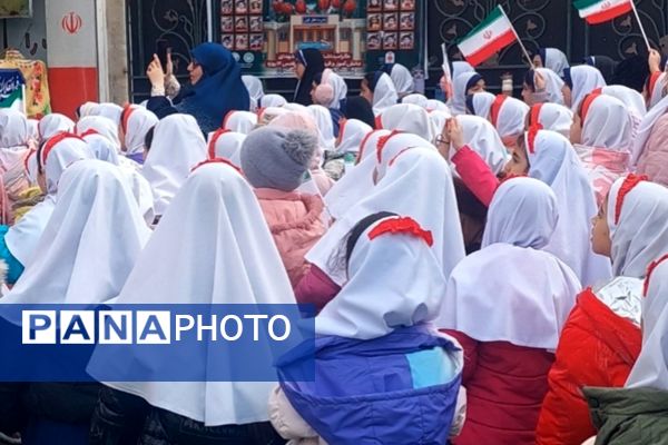 جشن دهه فجر و اعیاد شعبانیه در مدرسه عطر کوثر پردیس