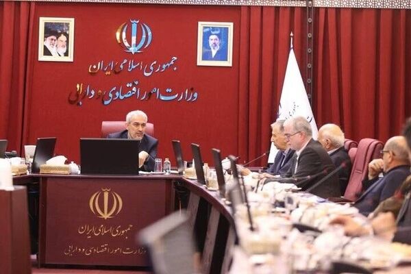 کاهش ۵۰ همت درآمد دولت از ترخیص کالا و مالیات به دلیل شرایط جنگی