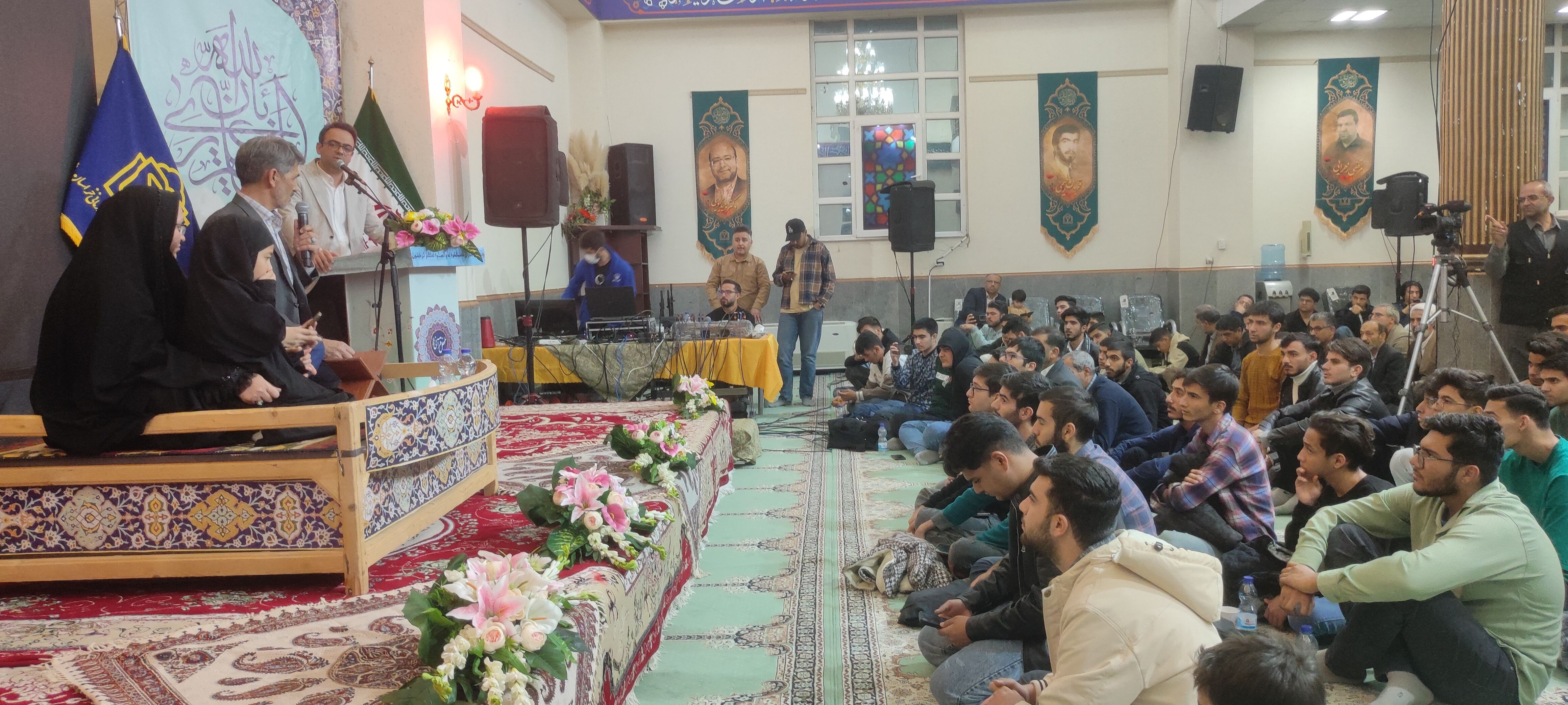 پدیده نوجوان قرآنی در محفل انس با قرآن کریم در دانشگاه علوم پزشکی خراسان شمالی