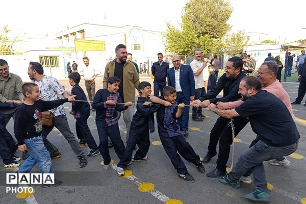 مسابقات ورزشی پدر پسری در دبستان امام علی (ع) شهرری
