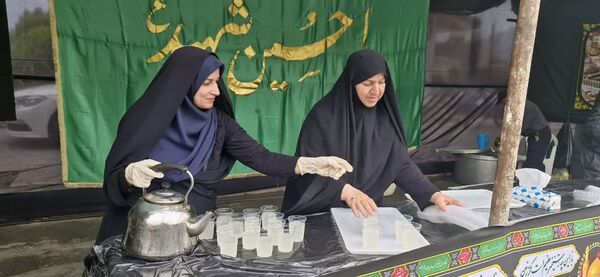 دسته‌روی بسیجیان عزادار حسینی در محمودآباد