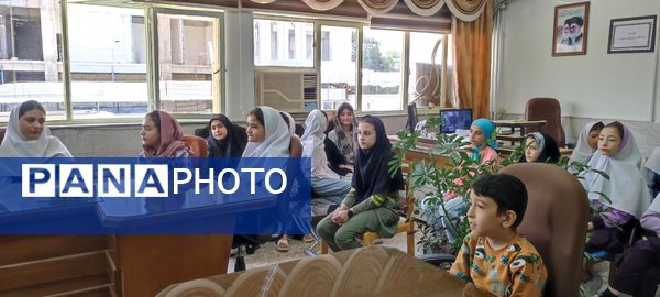 تجلیل از برگزیدگان رشته‌های قصه‌گویی قرآنی و سرودهای دهه شصت در شیروان