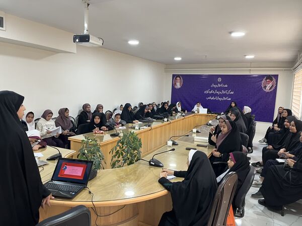 آموزش اصول خبرنگاری پانا در کارگاه 2 روزه در شهرستان خنداب