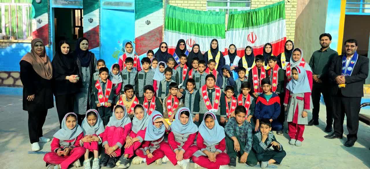 موج کتاب در مدارس روستایی؛ از هدیه‌ ۲۰۰ جلدی تا اشتیاقی برای مطالعه