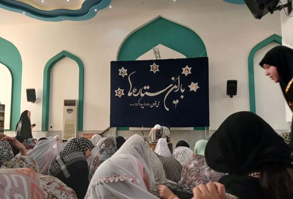 جلسه پرسش و پاسخ معنوی در اعتکاف