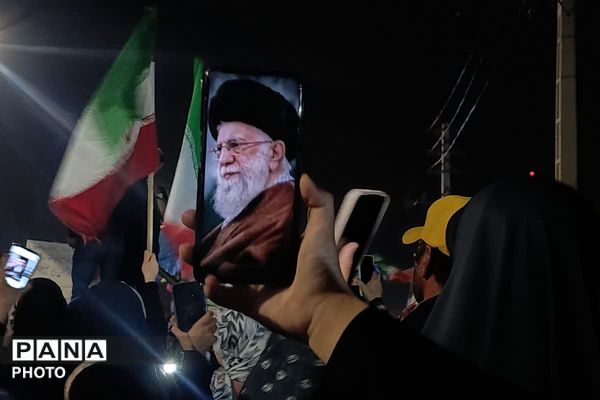 حماسه ۶۷ شب پایداری در ملارد؛ مردم در حمایت از جمهوری اسلامی به خیابانها آمدند