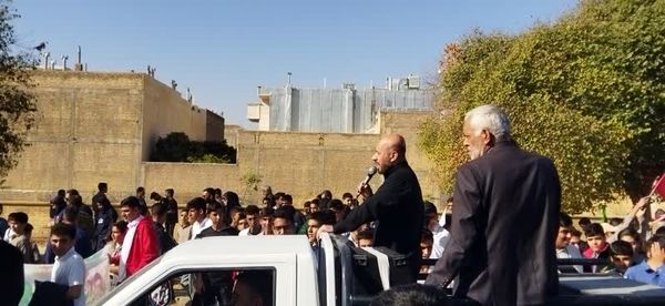 حضور نسل فهمیده ها در راهپیمایی 13 آبان 