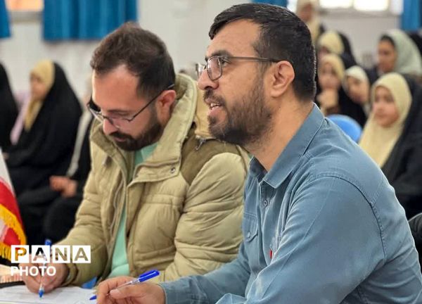  رقابت گروه‌های مدرسه‌ای برای صعود به مرحله استانی