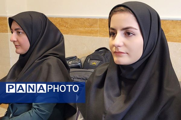 جلسه شورای معلمان دبیرستان نمونه دولتی ولایت