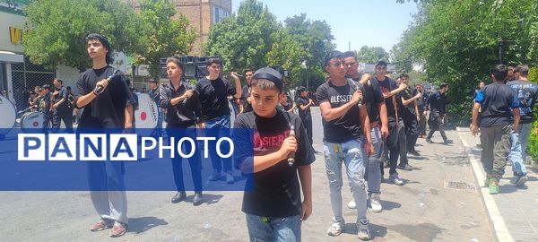 برپایی پرشور مراسم عزاداری سیدالشهدا در خیابان‌های نیشابور 