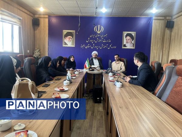 برگزاری نشست شورای دانش‌آموزی استان البرز