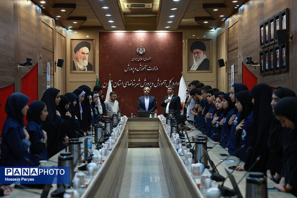 نشست صمیمی خبرنگاران پانا شهرستان‌های استان تهران با مدیرعامل خبرگزاری پانا