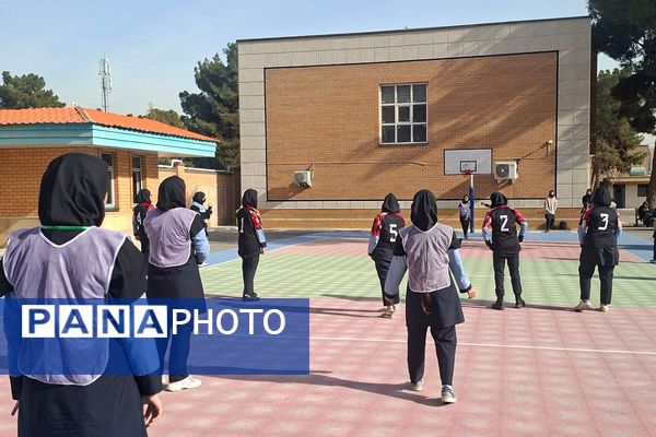 مسابقات ورزشی بین مدارس جام اقتدار ایران در دبیرستان نمونه‌دولتی ولایت