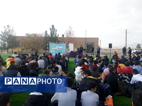 همایش تجلیل از دانش‌آموزان برتر مسابقات قرآن، عترت نماز شهرستان خلیل‌آباد 