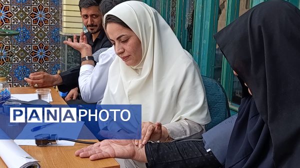 پایش مداوم فشار خون و قند خون، کلید سلامت شهرستان‌ شازند 