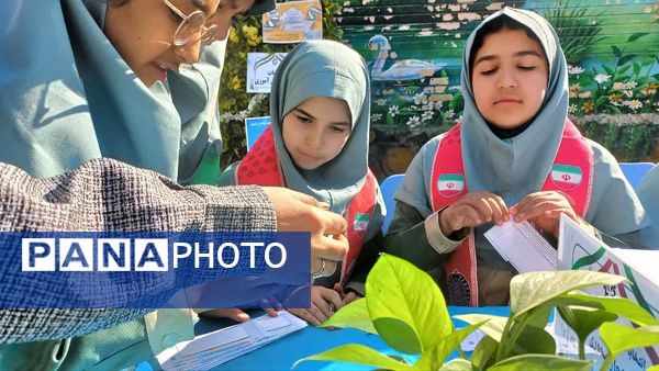 انتخابات شورای دانش آموزی در دبستان شاهد تحقیقی ناحیه 6