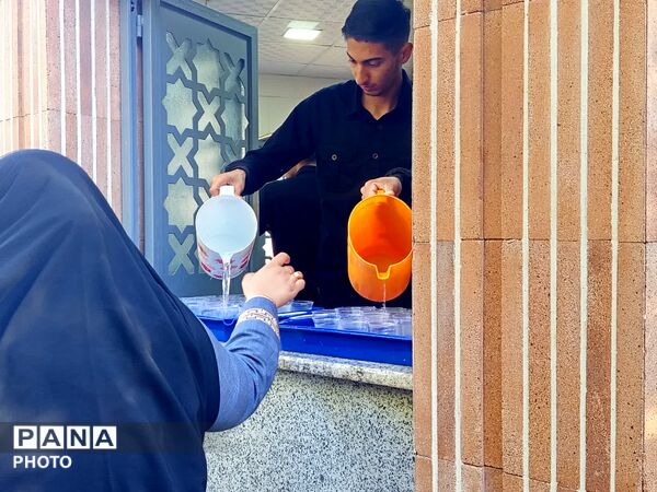 مراسم تشییع و خاکسپاری شهید اقتدار در لارستان