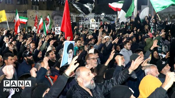 تجدید میثاق مردم شهرستان نظرآباد با سومین رهبر انقلاب