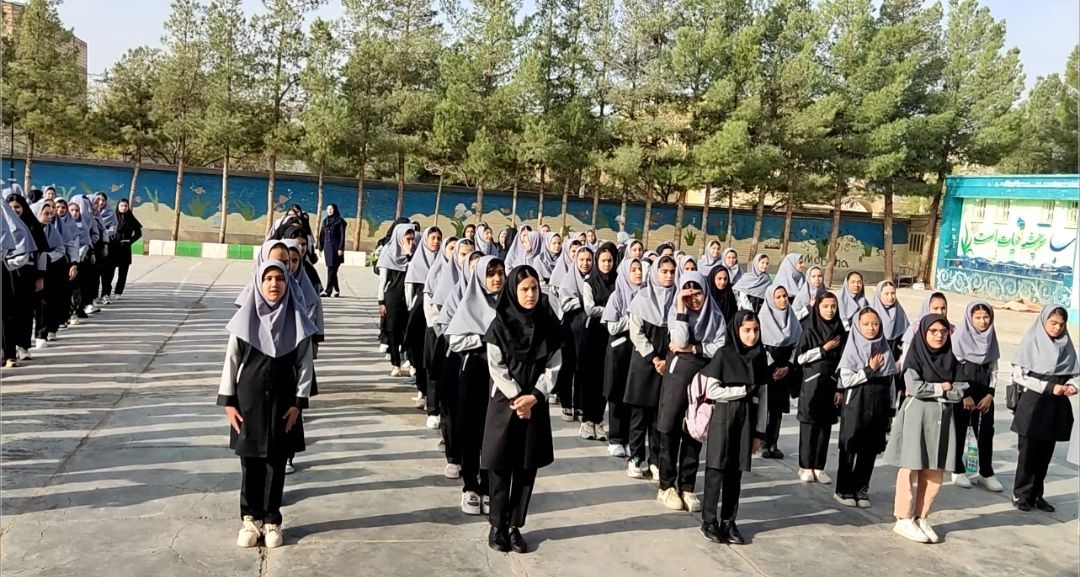آغاز سال تحصیلی جدید در دبیرستان نمونه دولتی مهرورزان خواف