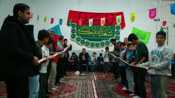 جشن خانوادگی یلدا در مسجد المنتظر