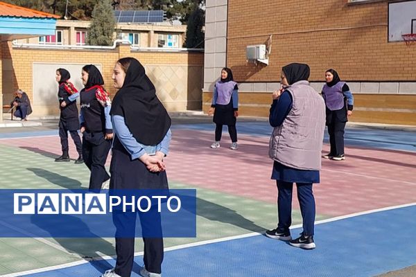 مسابقات ورزشی بین مدارس جام اقتدار ایران در دبیرستان نمونه‌دولتی ولایت