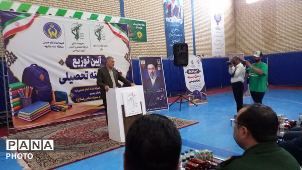همدلی برای آغاز مهر؛ ۵ هزار بسته تحصیلی برای دانش‌آموزان تبادکان