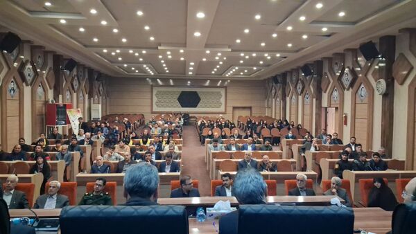 نشست کنشگران فرهنگی ،اجتماعی و سیاسی شهرستان کاشمر کاشمر