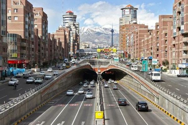 هر دو مسیر تونل توحید امشب مسدود است