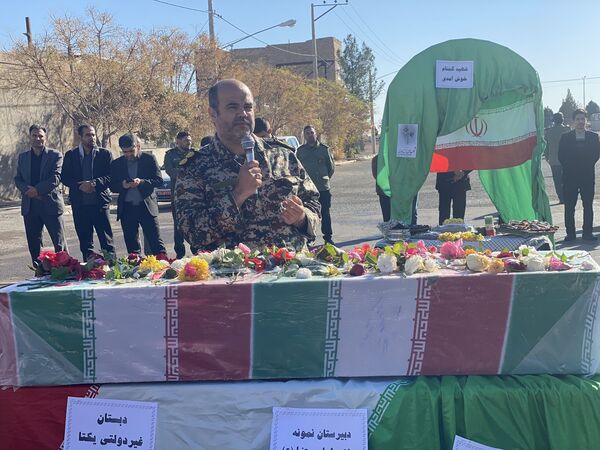 مراسم استقبال از شهید گمنام در شهرستان مه‌ولات