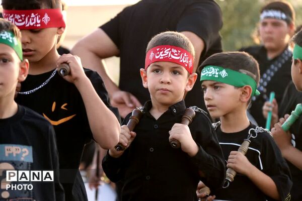 حضور دانش آموزان بخش بهمن ابرکوه در هیئت‌های عزاداری
