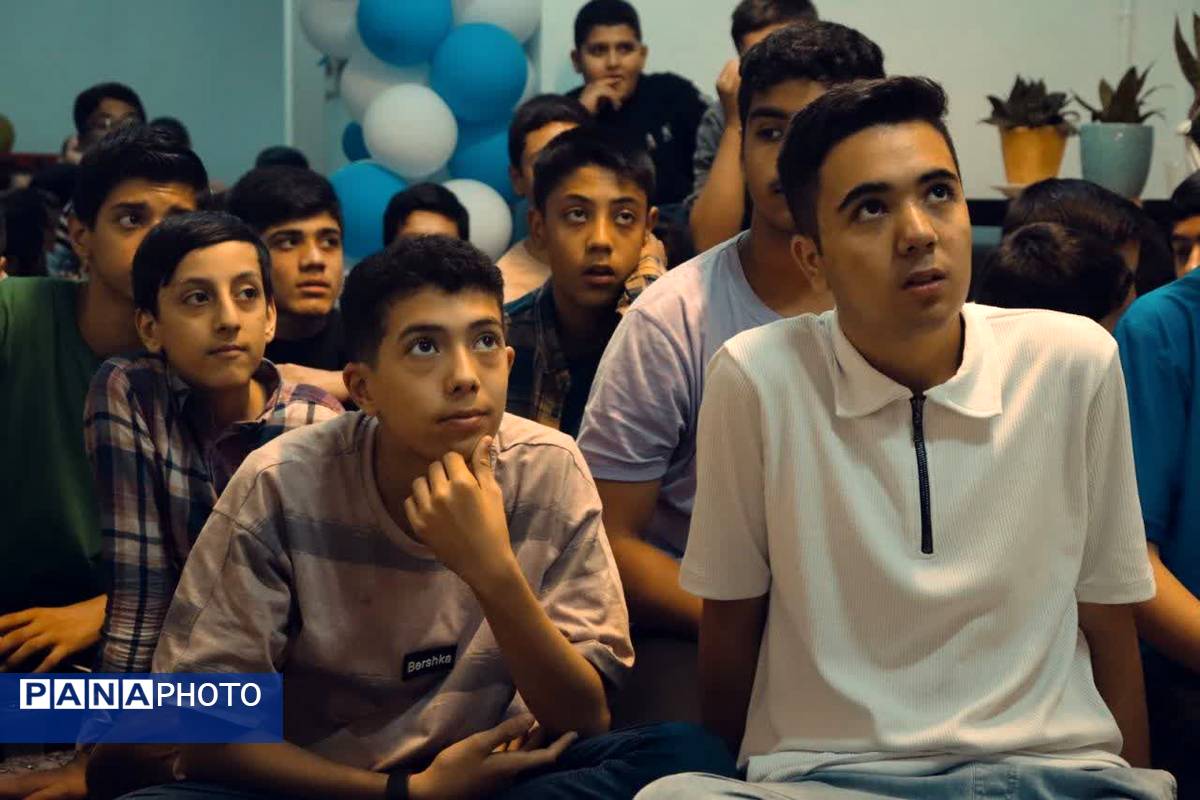 تقدیر از نوجوانان فعال پایگاه بسیج حضرت صاحب الزمان (عج)