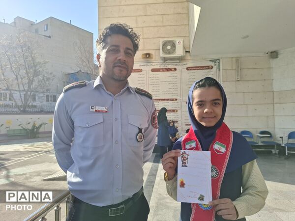 گرامیداشت روز آتش نشانی و ایمنی در مدرسه مصلی نژاد