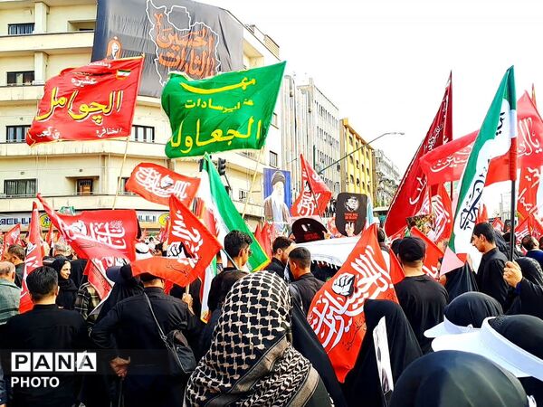 آخرین سلام؛ از میدان انقلاب تا میدان آزادی، تهران در آیین وداع با رهبر شهید