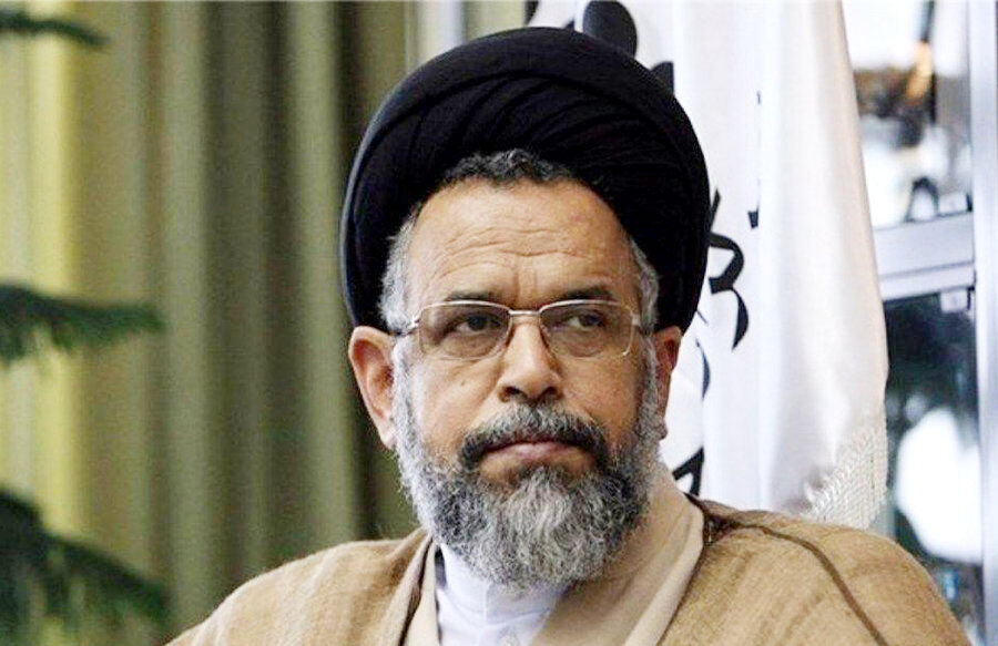 علوی: ایران برای همه ایرانیان است و باید از مدیران لایق و نخبگان جامعه استفاده کنیم