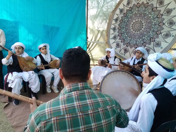 افتتاح نمایشگاه ماها در دبستان ۲۲ بهمن تربت‌جام 